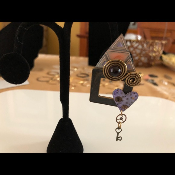 “KEY TO MY HEART” Pin - Picture 3 of 5